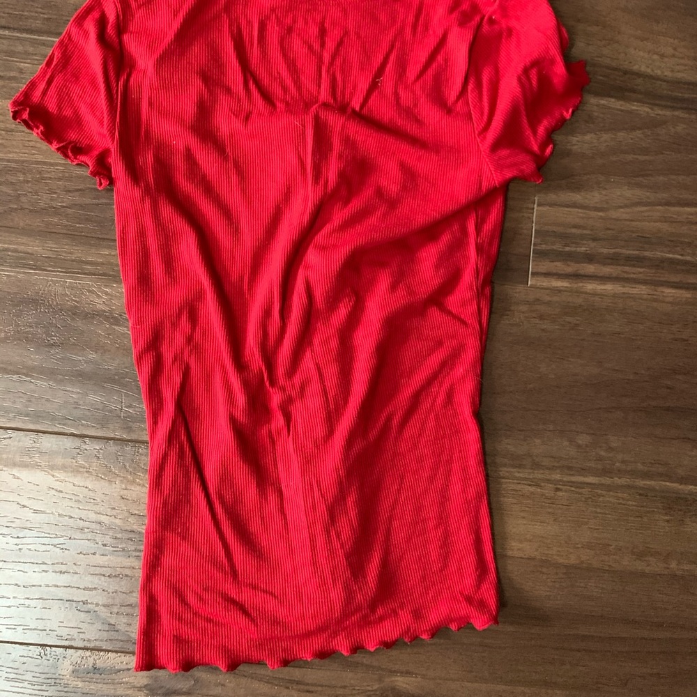 Bright Fitted Ribbed Button Detail T shirt